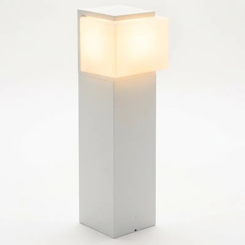 freepik__turn-the-light-on-bow-in-the-upper-square-bow-of-t__63591